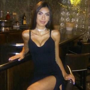 Meet your Posher, Perla